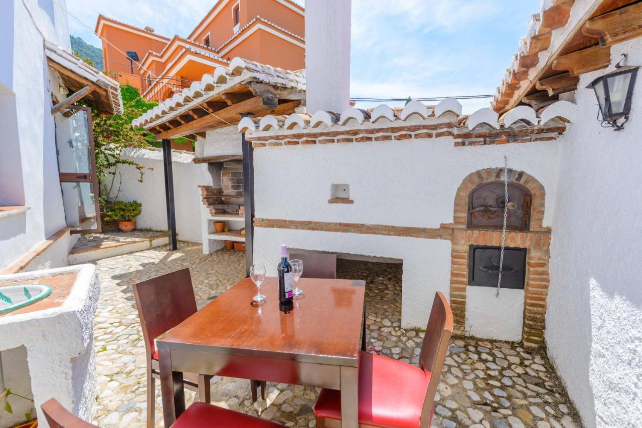 El Pilarillo Piscina Compartida * Alcaucín